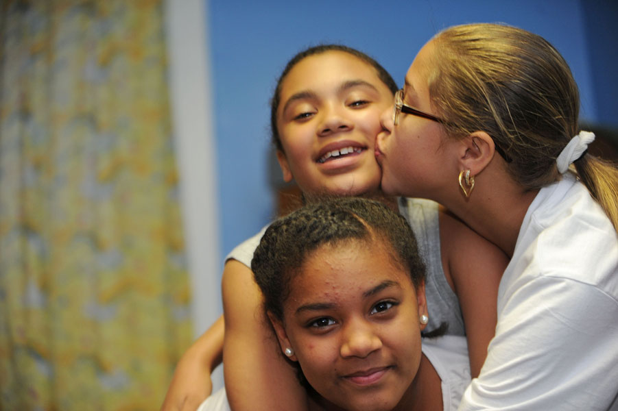 Students at the Native American After School Art Program